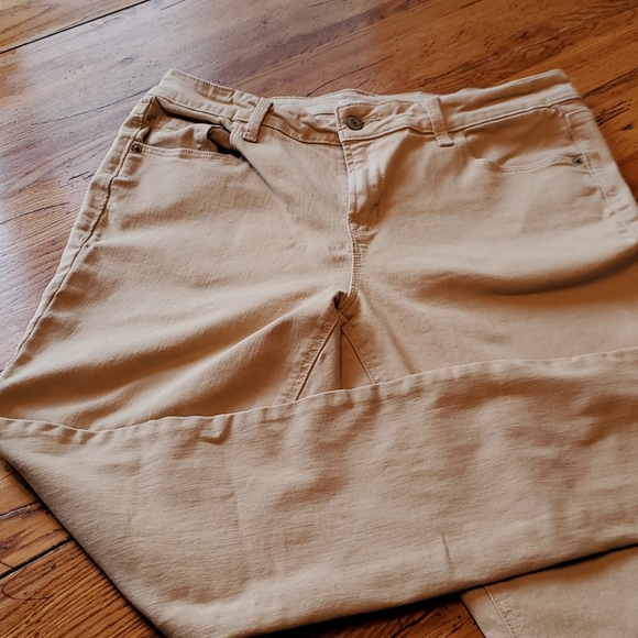 pants - Picture 2 of 2